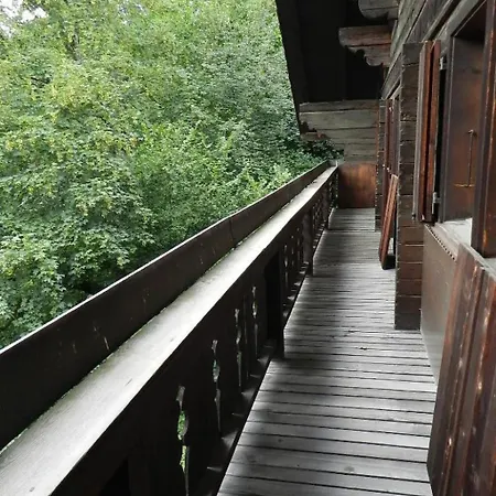 شقة Tree-tops- Appartement-fewo- Dusche Und Bad- Wc 9-bettwohnung By Interhome