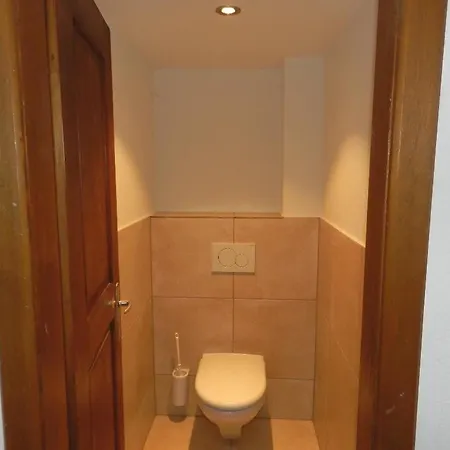 Tree-tops- Appartement-fewo- Dusche Und Bad- Wc 9-bettwohnung By Interhome Apartamento *